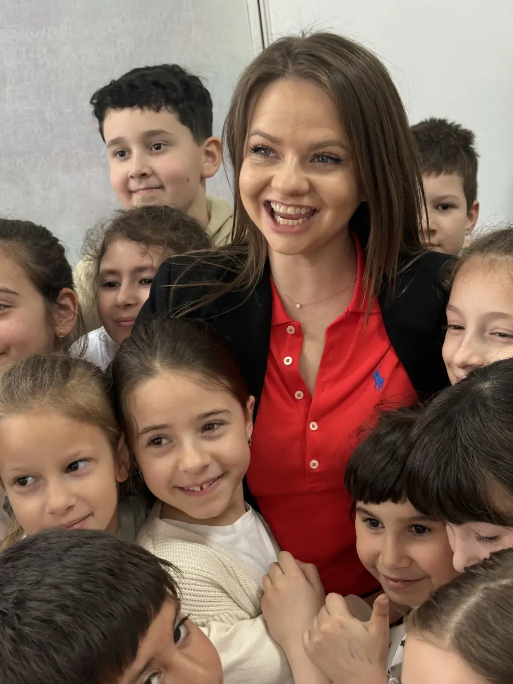 Ecotron a ajuns la peste 2000 de copii în Săptămâna Verde, prin teatru, joacă și experiențe directe de reciclare